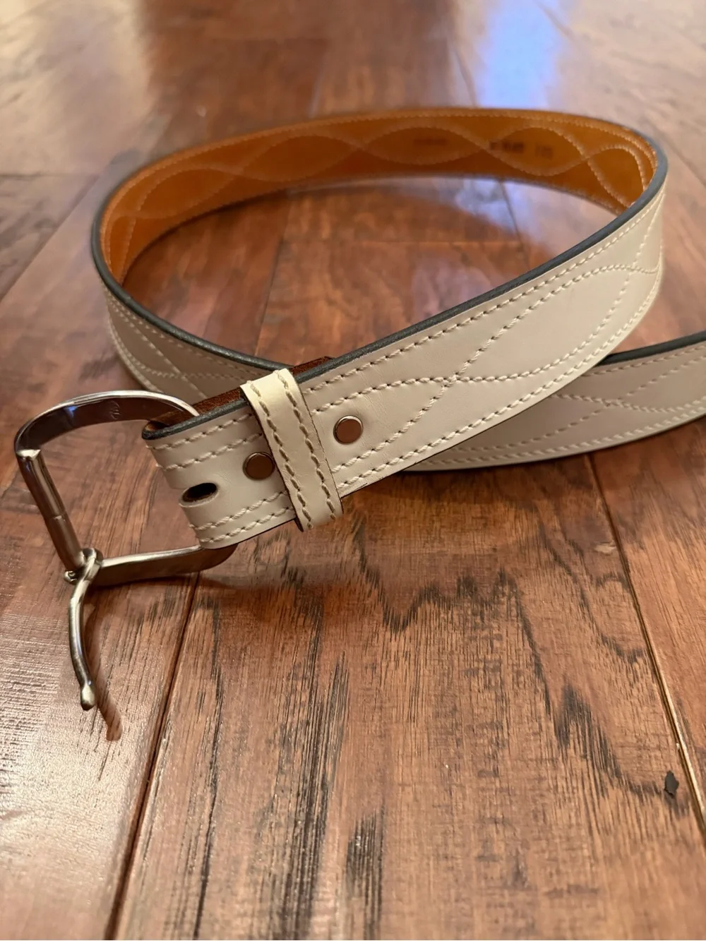 Vintage Genuine Leather Hand Finished White K-Mart Unisex 42-44 Belt